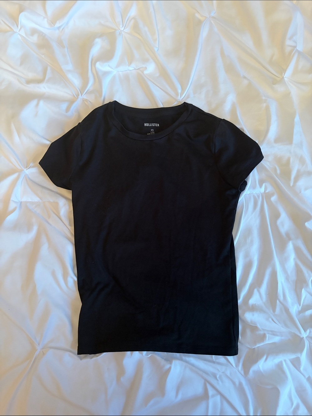 Hollister Women's Black Short Sleeve Crew Tee